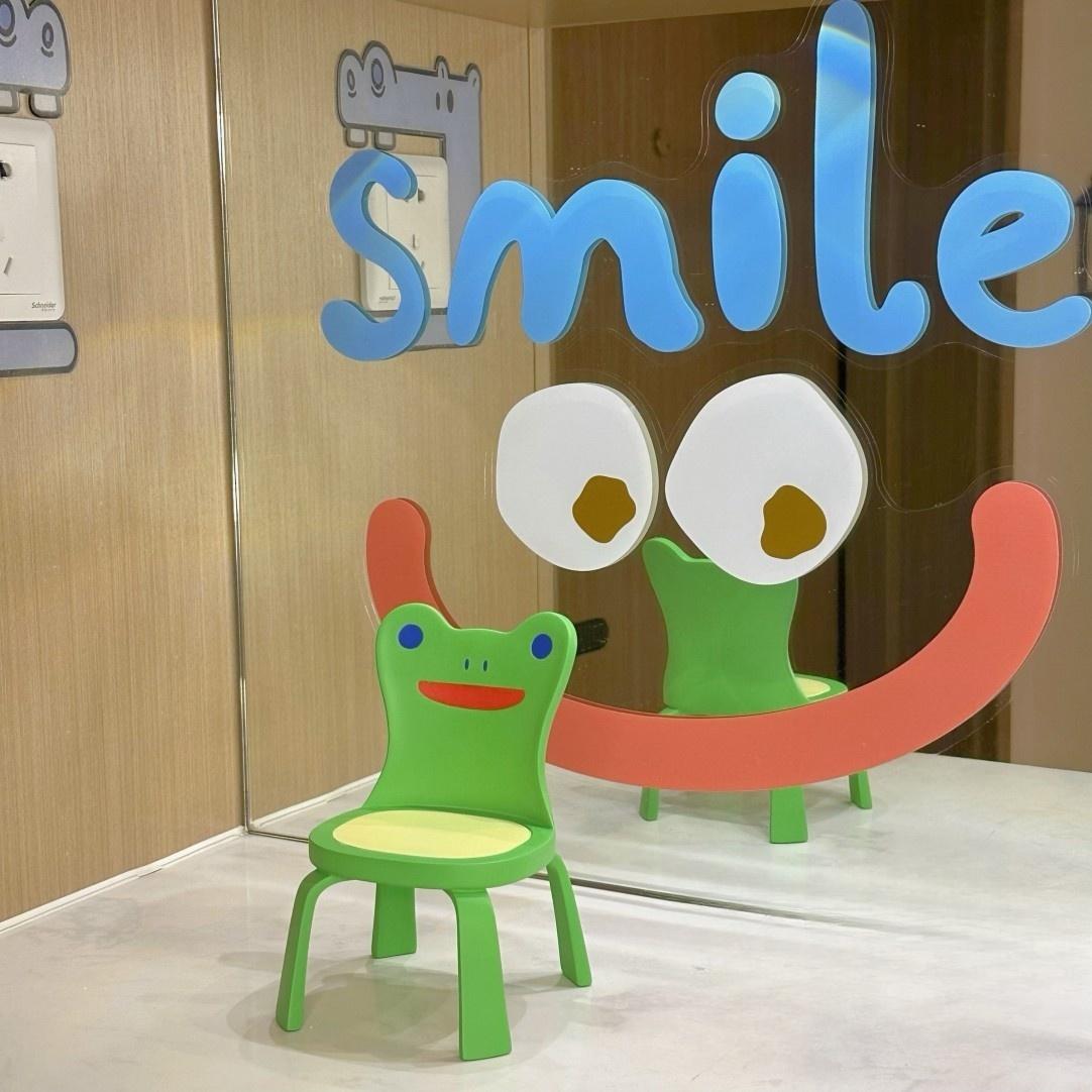 Animal Crossing Froggy Chair Mobile phone holder,desktop decoration