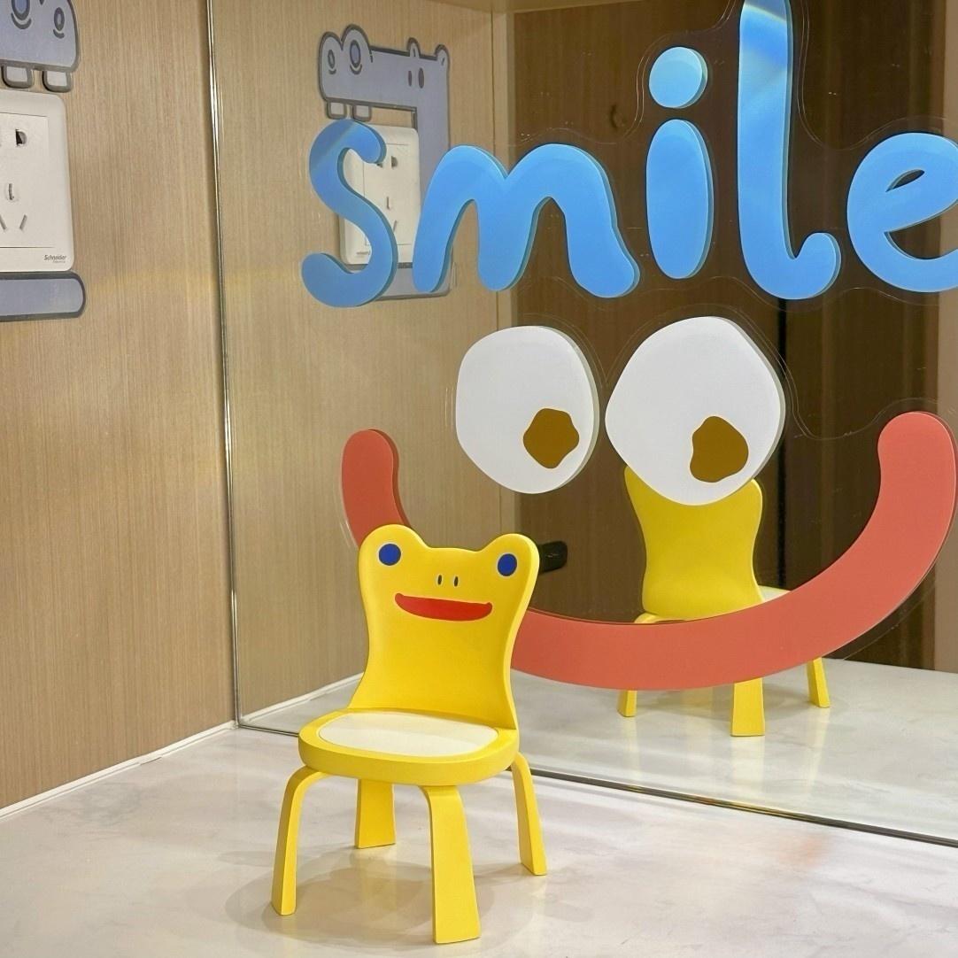 Animal Crossing Froggy Chair Desktop decoration – Baddyfox