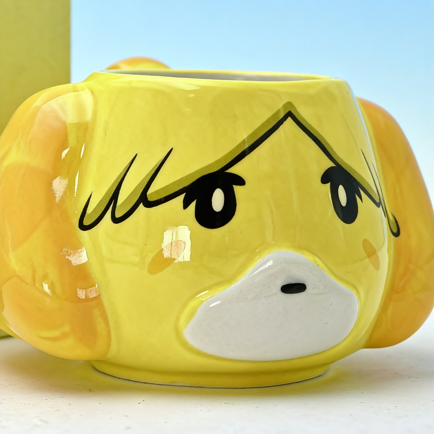 Animal Crossing New Horizons Isabelle Ceramic Coffee Mug Cup - Officially Licensed Collectible Gift (4.7x4.7x2.4 inches)
